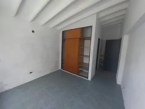 Depto Tipo Casa 3 ambientes con 2 baños