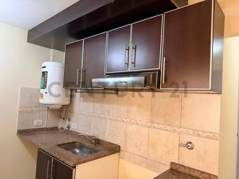 Casa 2 ambientes con 1 baño