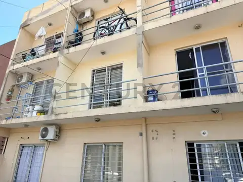 VENTA DEPARTAMENTO 2 AMB  CON COCHERA MORON