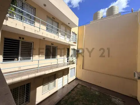 BARBOSA 300, Piso 1