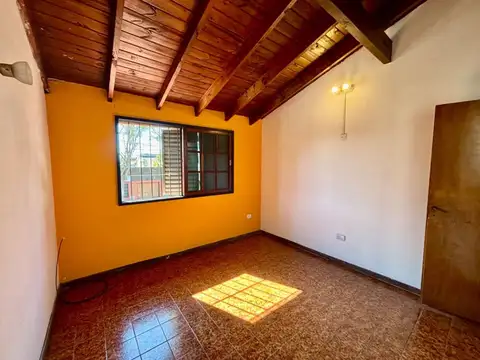Depto Tipo Casa 3 ambientes con 2 baños