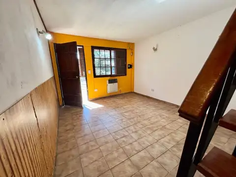 Depto Tipo Casa en Venta 33 años