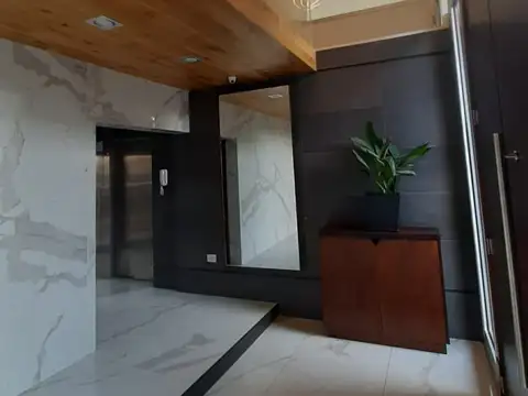Departamento 6 ambientes con 3 baños