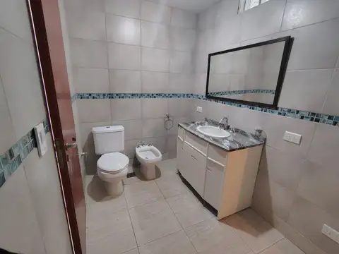 VENTA-CASA- 4 AMBIENTES - EL JAGUEL