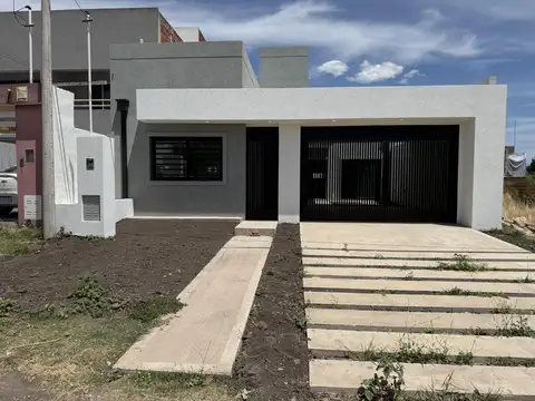 Casa en Venta al Este