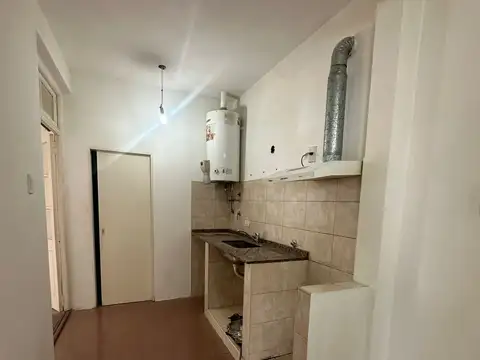 Depto Tipo Casa en Alquiler en Sarandi, $ 480.000