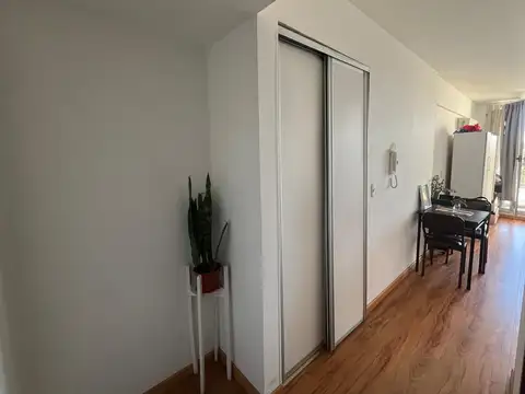 MODERNO MONOAMBIENTE BALCÓN PILETA PARRILLA SUM