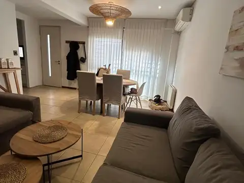 Departamento 4 ambientes con 2 baños