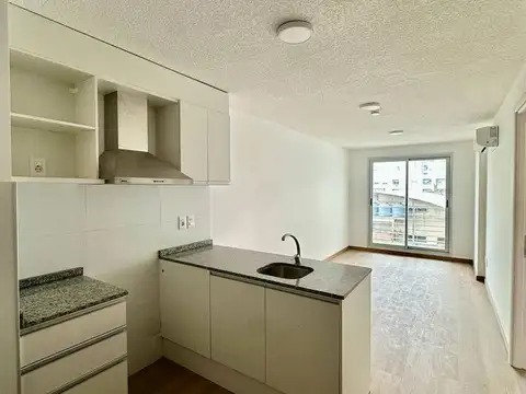 Alquiler Apartamento 1 Dormitorios 1 baño en tres Cruces