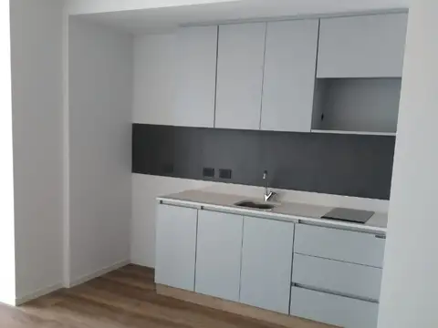 Dr J F Aranguren 100, Piso 6