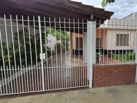 VENTA CASA 3 AMB COCHERA QUINCHO TERRAZA APTO CRED
