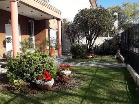 Casa en Alquiler de 5 dormitorios