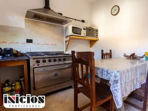 Casa 3 ambientes con 2 baños
