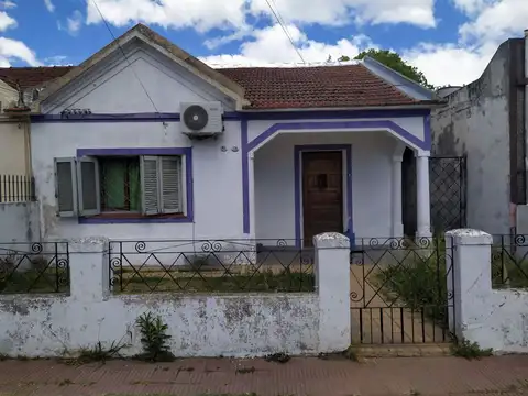 Casa en muy buena ubicacion 