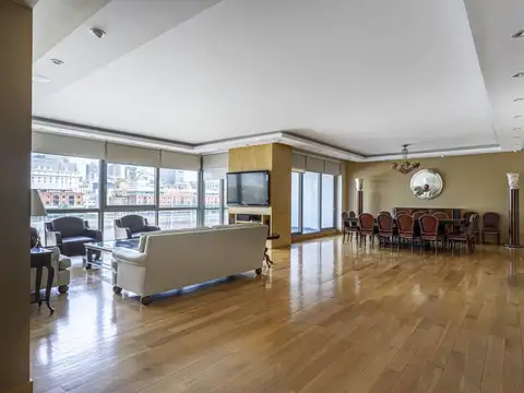 Departamento en Venta con 4 cocheras