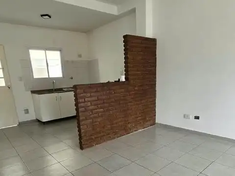Departamento en Alquiler en San Andrés, $ 630.000