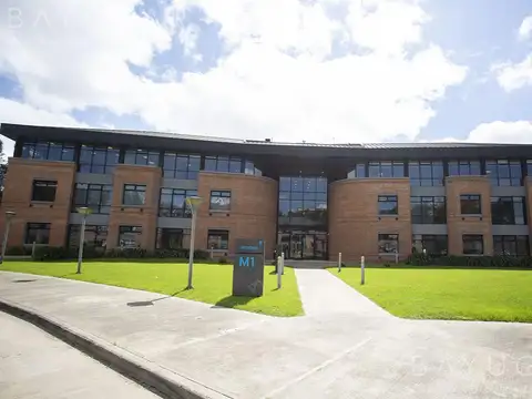 Alquiler Oficina en el Parque Empresarial Austral - Pilar