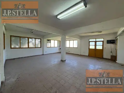 Galpon en Venta 115  mts Fondo