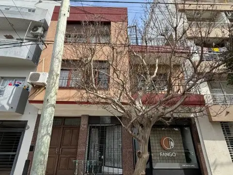 PH en venta en La Plata