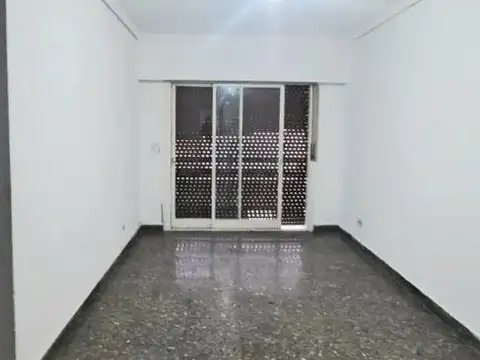 Departamento en Alquiler en Lomas Del Mirador, $ 550.000