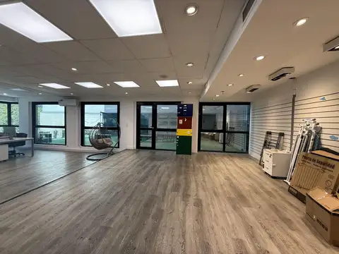 Oficina en Alquiler al Este