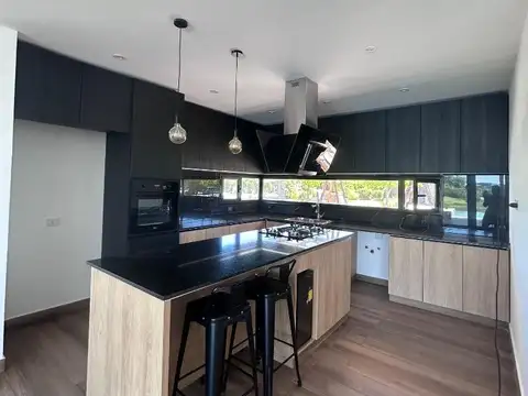 Casa en Venta en El Cantón - Norte, USD 460.000