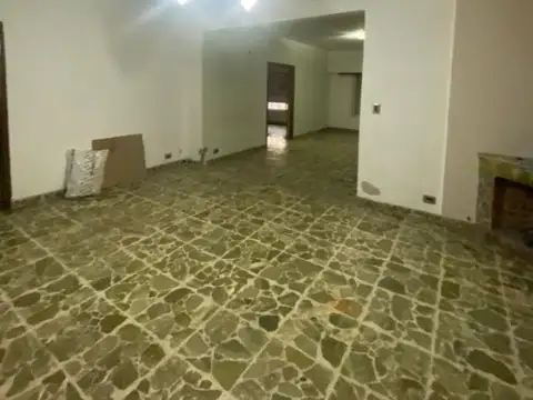 CASA DE 6 AMBIENTES