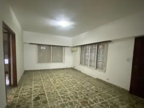 Casa en Alquiler en Moron, $ 1.300.000