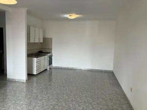 Depto Tipo Casa en Alquiler de 2 dormitorios