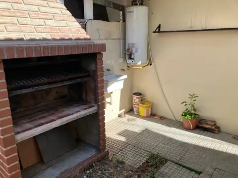 Depto Tipo Casa en Alquiler de 3 ambientes