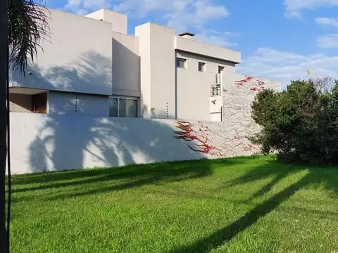 Terreno en Venta 12  mts Frente