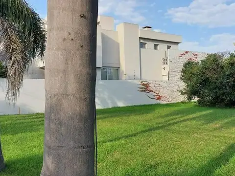 Terreno en Mart.-Fleming/Panam.