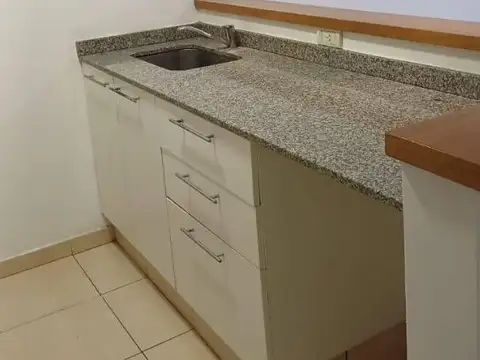 Departamento en Alquiler en Echesortu, $ 535.000