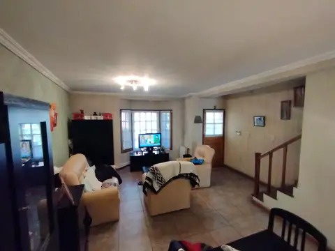 IMPECABLE TRIPLEX 5 AMBIENTES  EN VENTA BARRIO PRIVADO  BOEDO