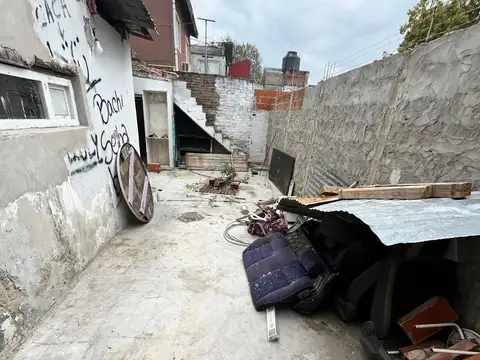 Casa 4 ambientes con 1 baño