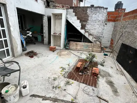 Casa en Venta con 1 cochera
