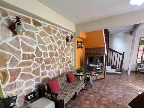 Depto Tipo Casa en Venta de 4 ambientes