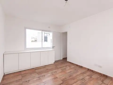 VENTA CASA A ESTRENAR 4 AMB. COCHERA LANUS ESTE