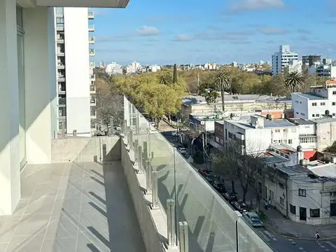 calle 60 entre 17 y 18 Piso 1 Departamento c
