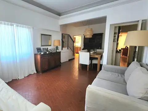 BAJO DE SAN ISIDRO / 5 DORM / JARDIN