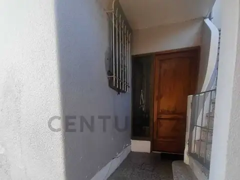 Casa en Venta en Olivos, USD 240.000