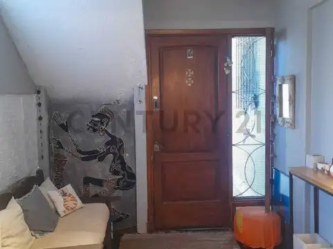 Venta PH 3 ambientes c/dependencia/quincho jardín y pileta