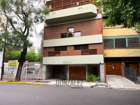 2 ambientes con cochera en Balvanera a mts de Av Belgrano