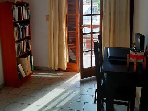 Linares 174 - Entre Primeros Pobladores y Mitre- Barrio Mariano Moreno