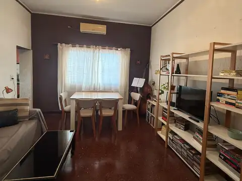 Depto Tipo Casa en Venta 40 años