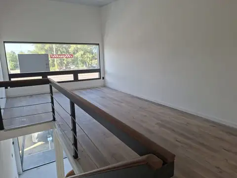 Local en Alquiler en Lagomar, $ 65.000