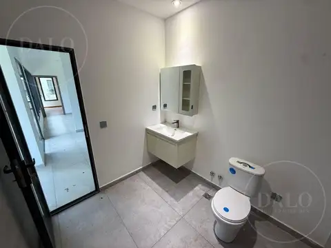 Casa 4 ambientes con 3 baños
