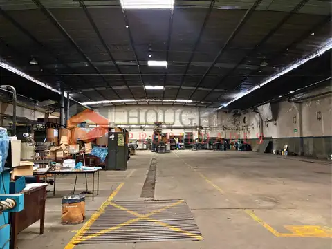 Galpón de 1.400 m2 Cub en Alquiler en Munro