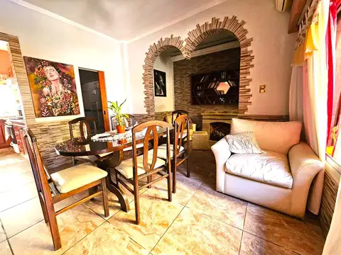 Casa 3 ambientes con 1 baño