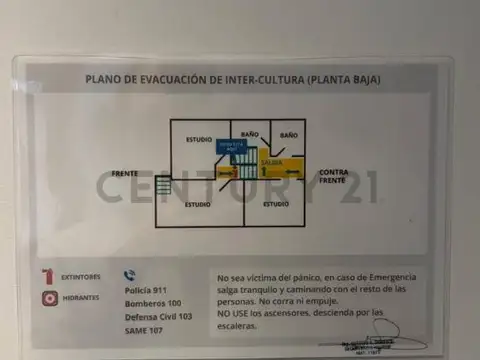 Oficina 8 ambientes con 3 baños